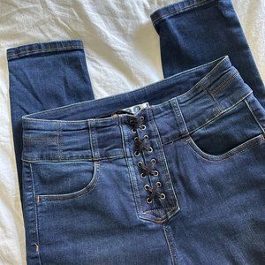 Free People CRVY - dark wash, high-rise lace-up skinny jeans - size 29